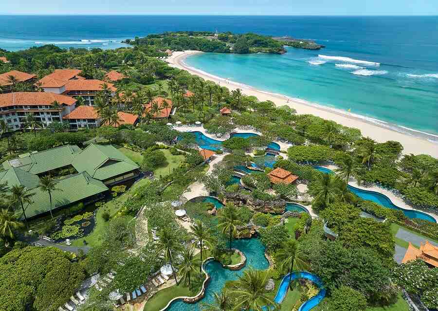 Indonesia’s Most Luxurious Resorts & Hotels
