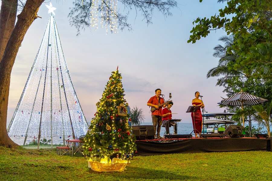 Celebrate the Magic of the Festive Season at Le Méridien Phuket Mai Khao Beach Resort