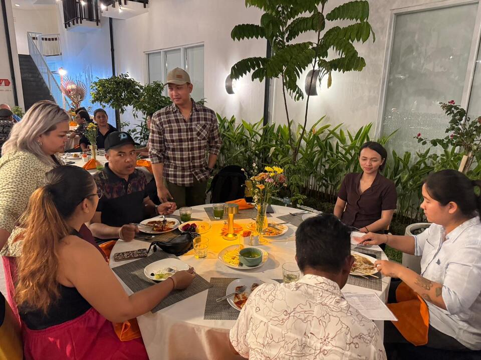 HARRIS Hotel Kuta Tuban Strengthens Media Relations  Through “Sizzling BBQ Night – A Meat Lover’s Feast”