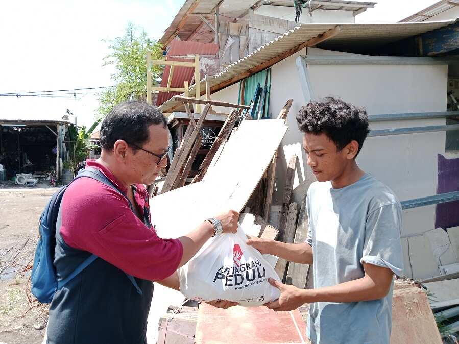 Discovery Kartika Plaza Hotel and Artha Graha Peduli Bali Hold Simultaneous Pasar Murah Program